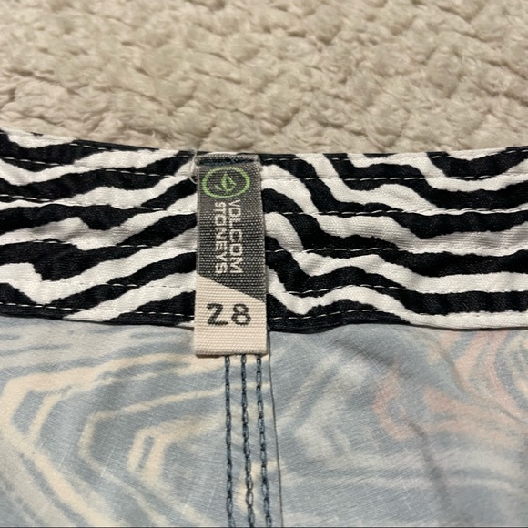 MEN’S VOLCOM SWIM TRUCKS - Picture 4 of 7